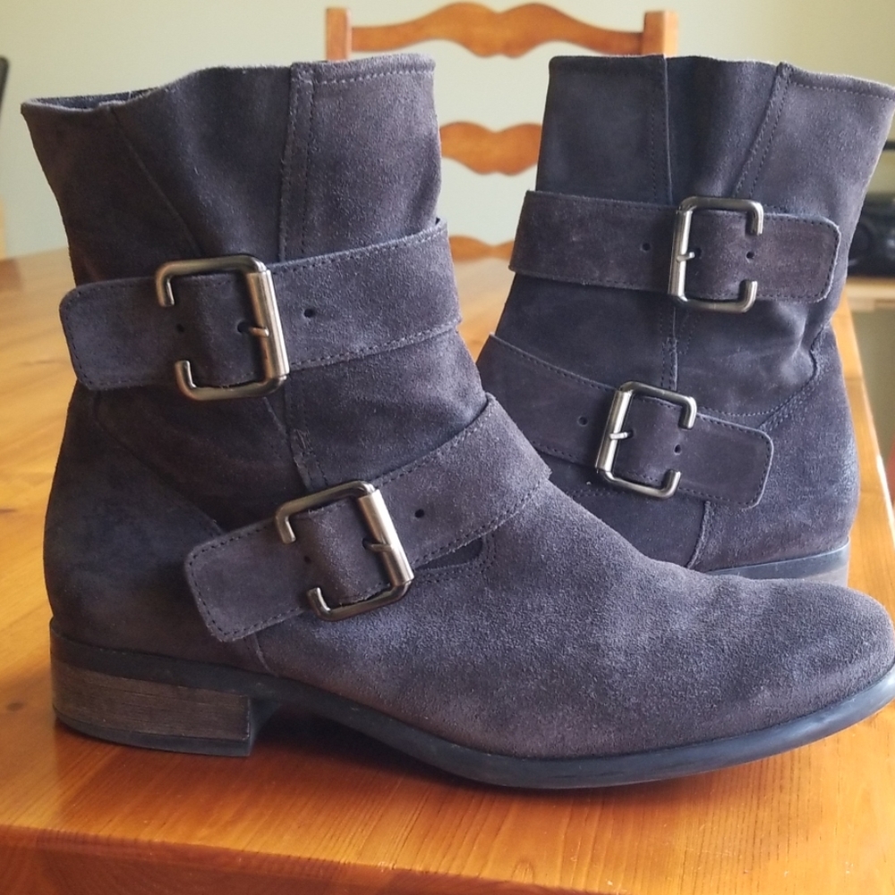 Suede gray booties.